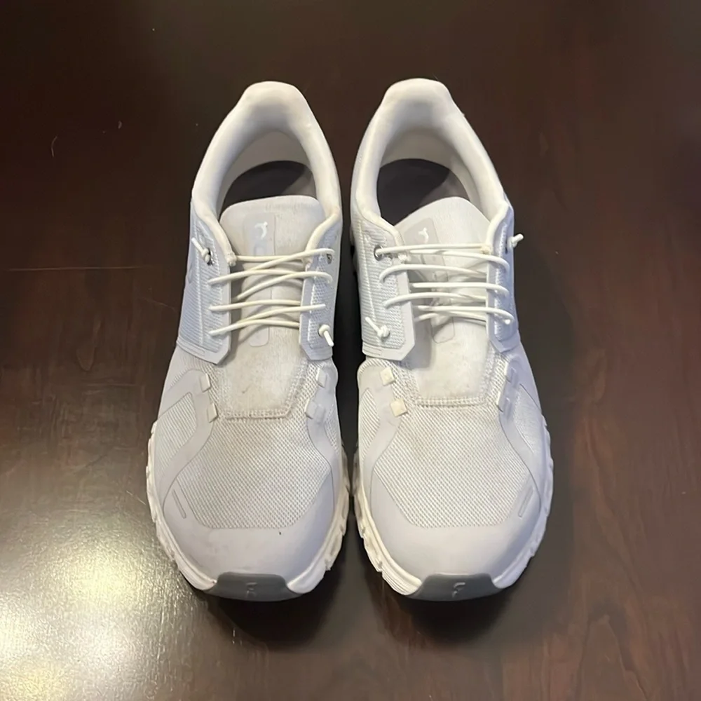 On Cloud Mens shoes